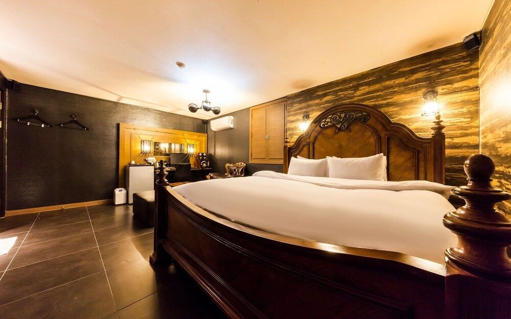 undefined Seocho Hotel ART 3