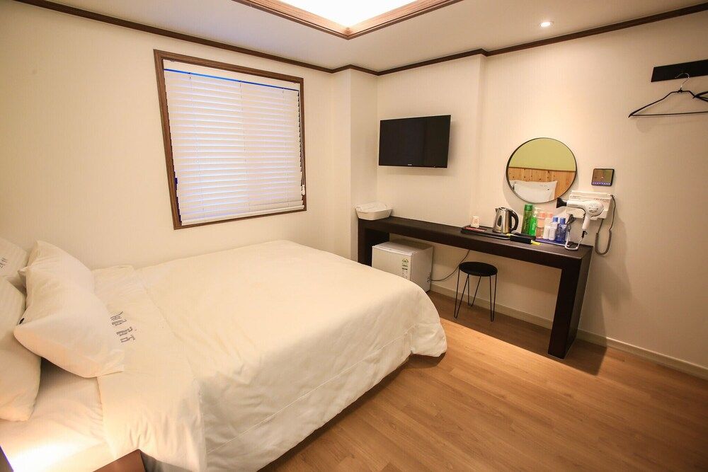 undefined Seocho Denver 7