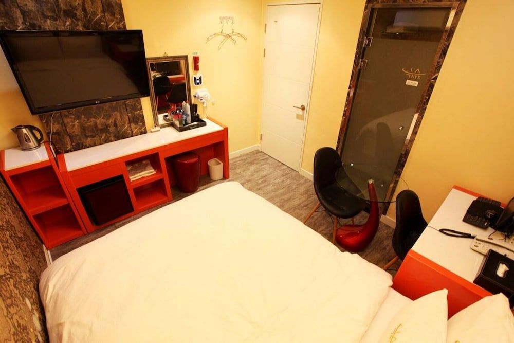 undefined Noryangjin Nix 10