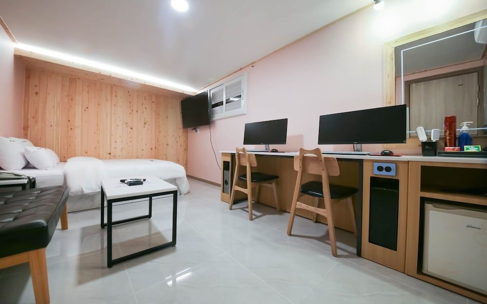 Noryangjin Nstay Room (Special Room 2 PC (All OTT Service Av)