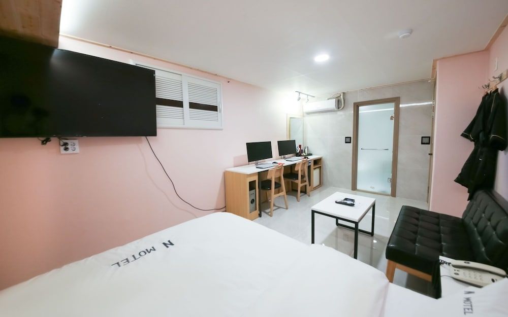 Noryangjin Nstay Room (Special Room 2 PC (All OTT Service Av) 4