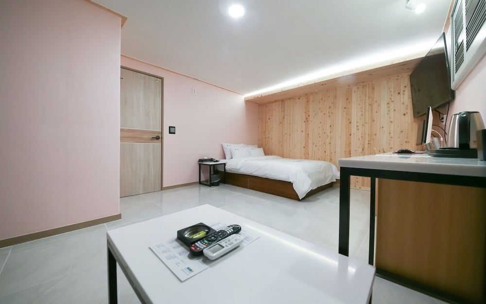 Noryangjin Nstay Room (Special Room 2 PC (All OTT Service Av) 8