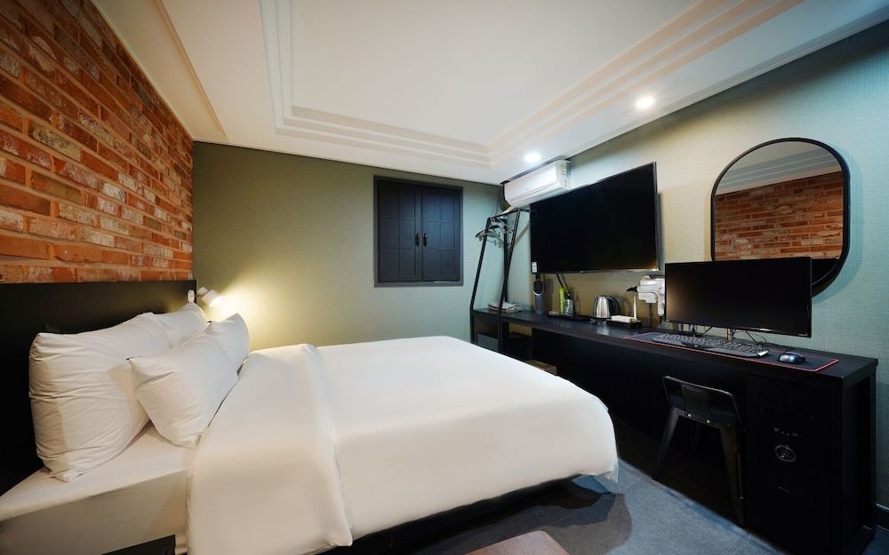 undefined Shinchon Anytime 7