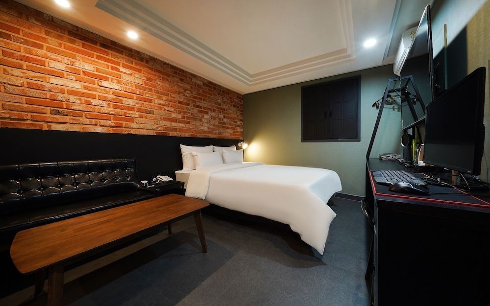 undefined Shinchon Anytime 6