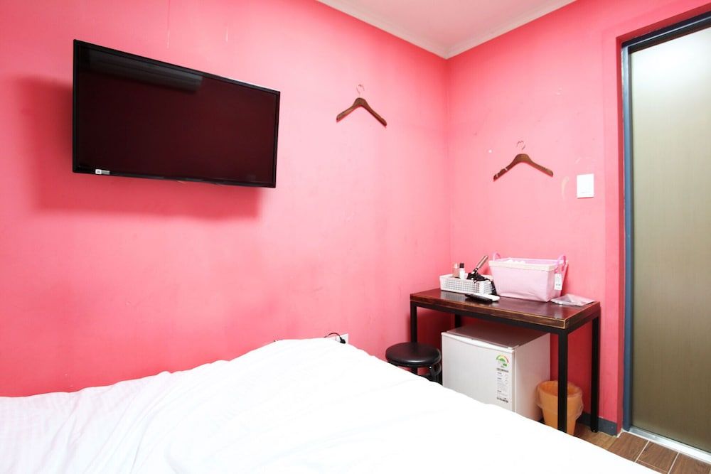 undefined Hongdae A-ray 9