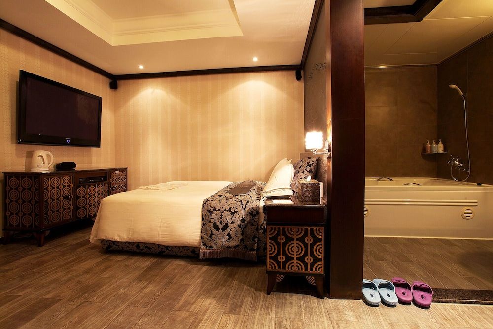 Changdong Versaille Room (Standard Room) 17