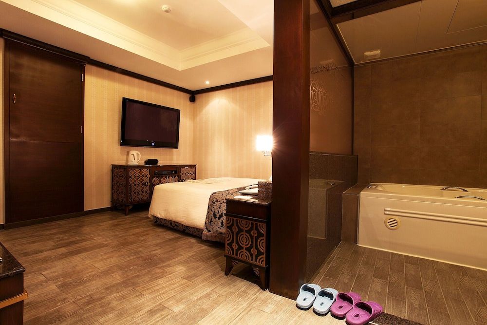 Changdong Versaille Room (Standard Room) 16