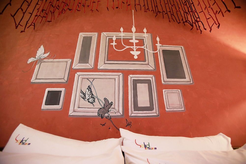 Suyu Solid Hotel Room (Standard room (Netflix available)) 16