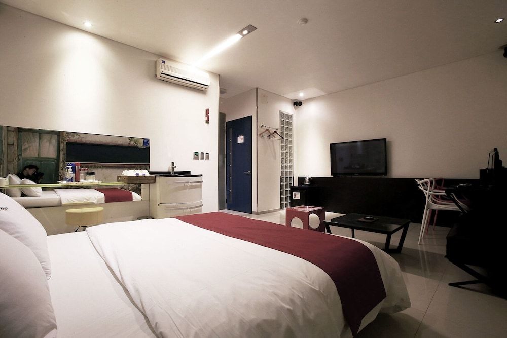 Suyu Solid Hotel Room (Special room (Netflix available)) 4