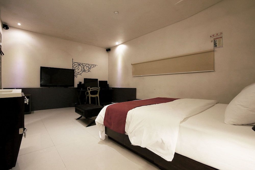 Suyu Solid Hotel Room (Special room (Netflix available)) 15