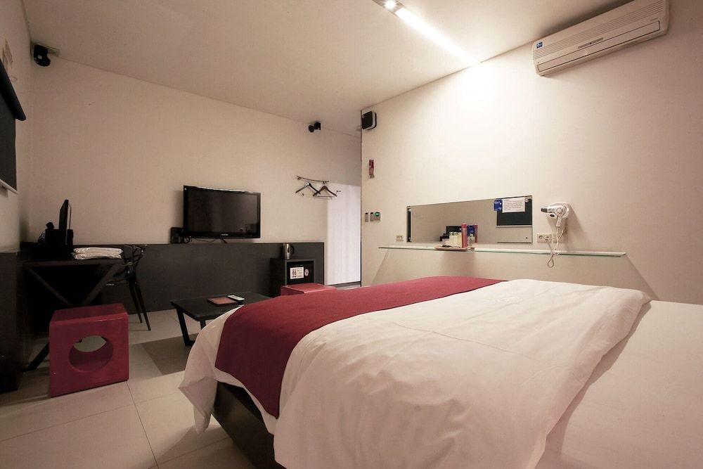 undefined Suyu Solid Hotel 9