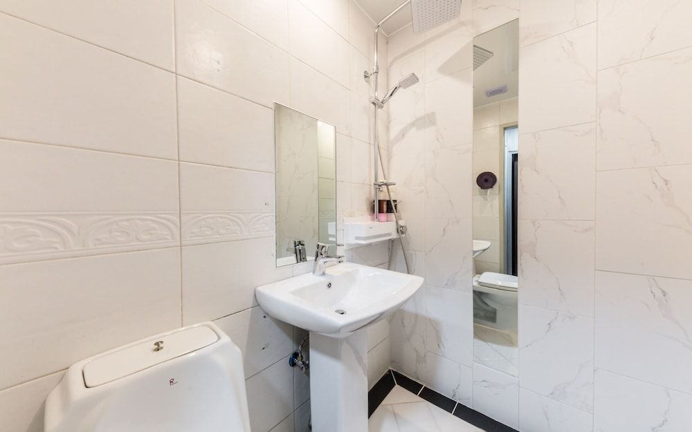 undefined Yongsan Sharp Hotel 9