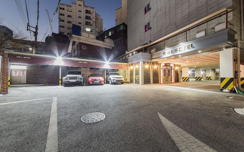 undefined Suyu Palace Hotel 3