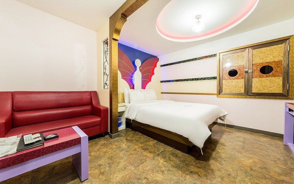 Suyu Palace Hotel Room (General room-physical identification ) 19