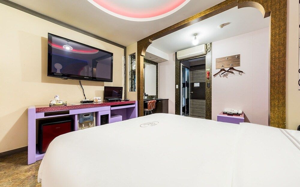 Suyu Palace Hotel Room (General room-physical identification ) 30