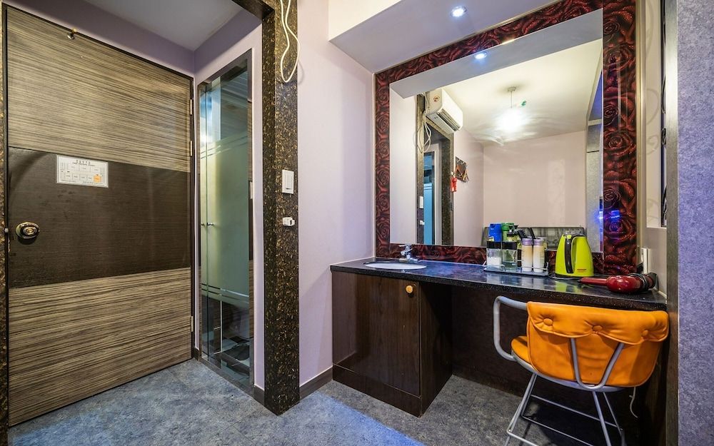 Suyu Palace Hotel Room (General room-physical identification ) 17