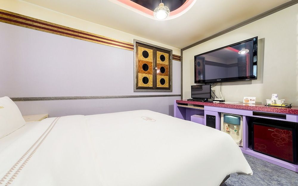 Suyu Palace Hotel Room (General room-physical identification ) 9