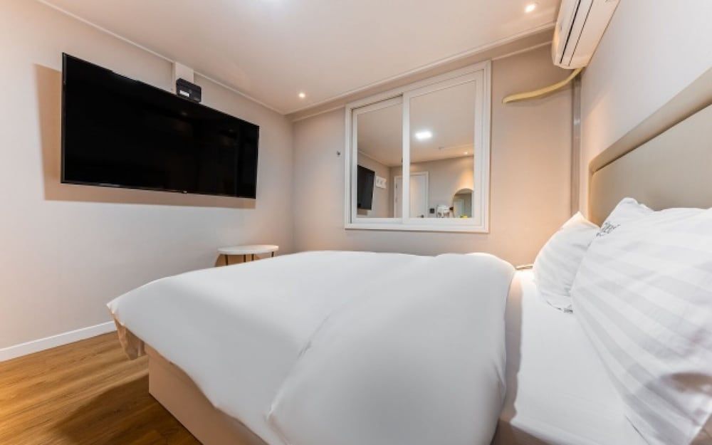 Gildong Orient Room (STANDARD (No parking Netflix availabl) 2