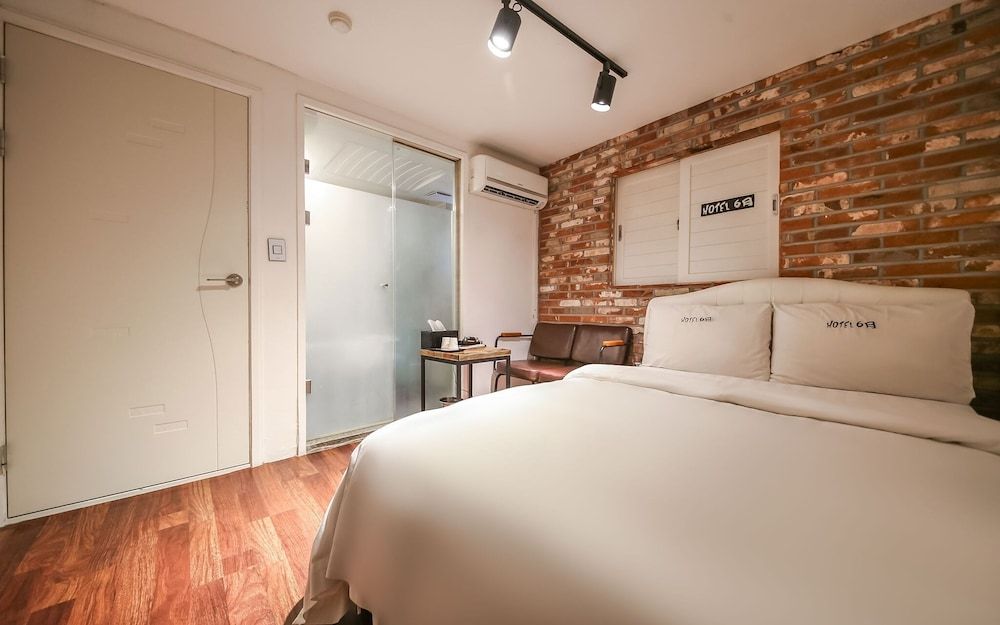 undefined Cheonho Hotel June 10