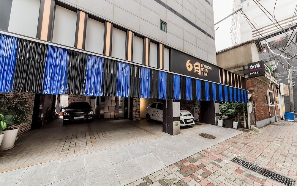 undefined Cheonho Hotel June 3