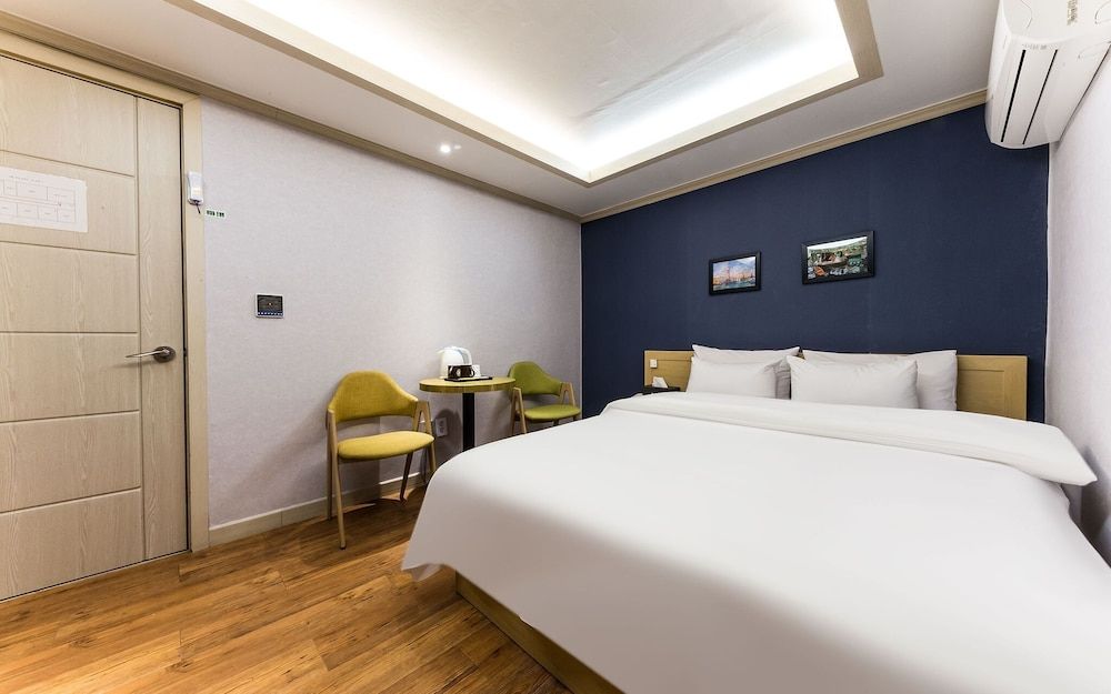 undefined Cheonho M 6