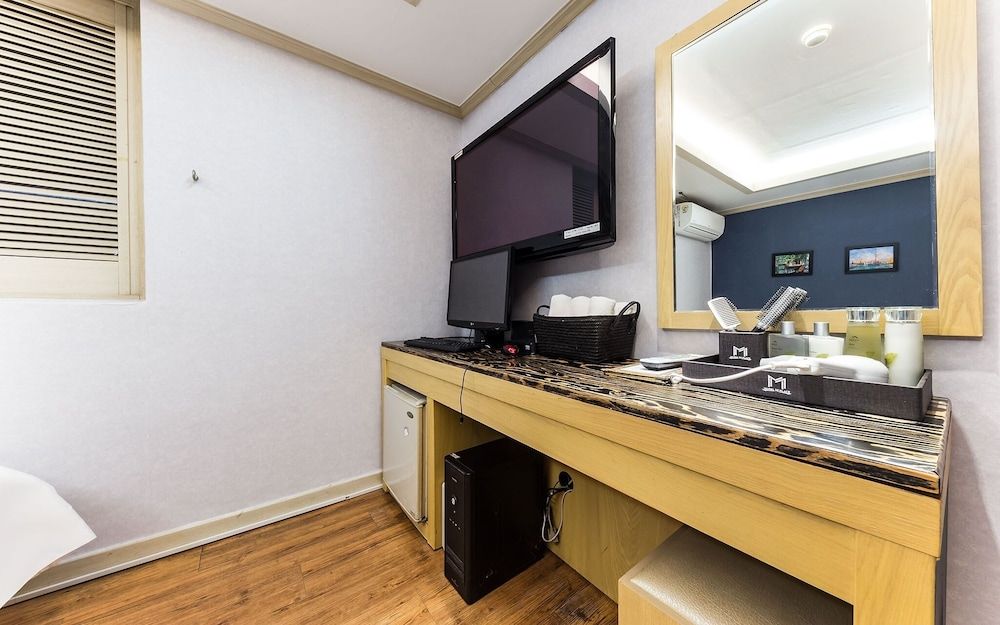 undefined Cheonho M 5