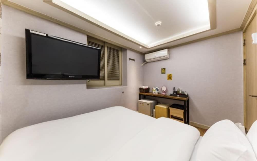 Cheonho M Room (General room large room (no parking)) 5