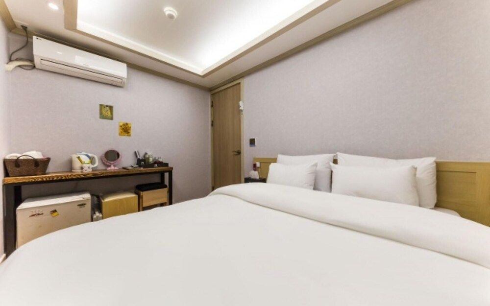 Cheonho M Room (General room large room (no parking)) 4