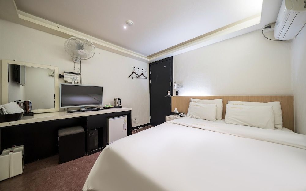 undefined Jongno Nova 5