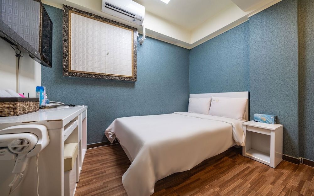 undefined Nonhyeon Hyu 3