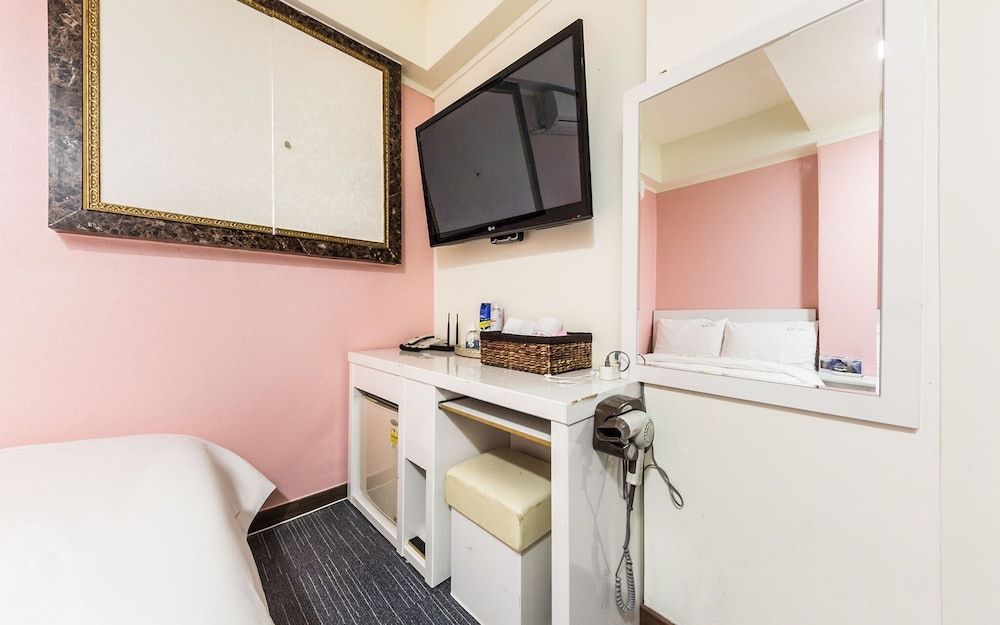 undefined Nonhyeon Hyu 10