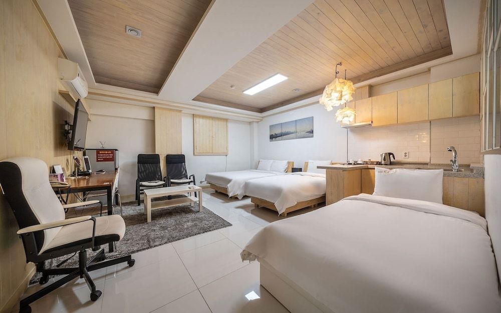 undefined Nonhyeon Hyu 2