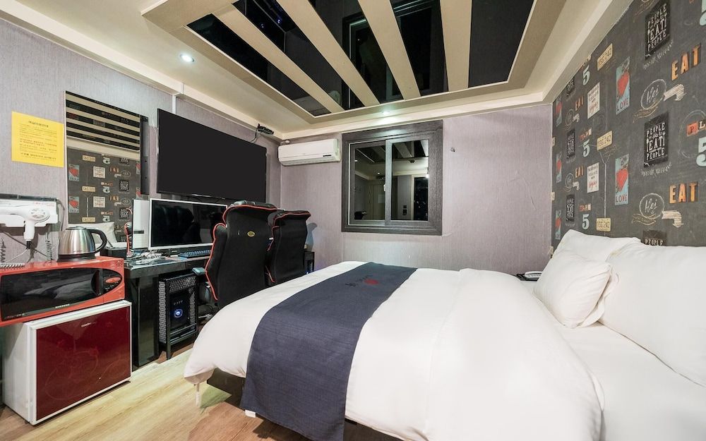Nowon A Plus Hotel Room (High-end couple PC room) 2