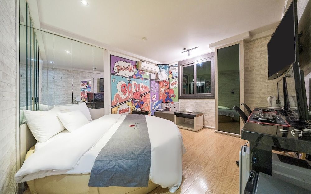 Nowon A Plus Hotel Room (Standard couple PC room) 4