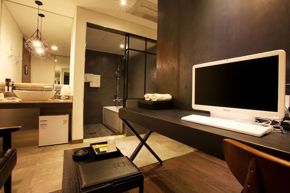 undefined Jongno Hertz 9