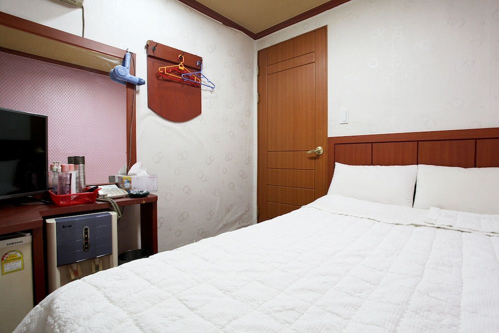 undefined Guro City Park 6