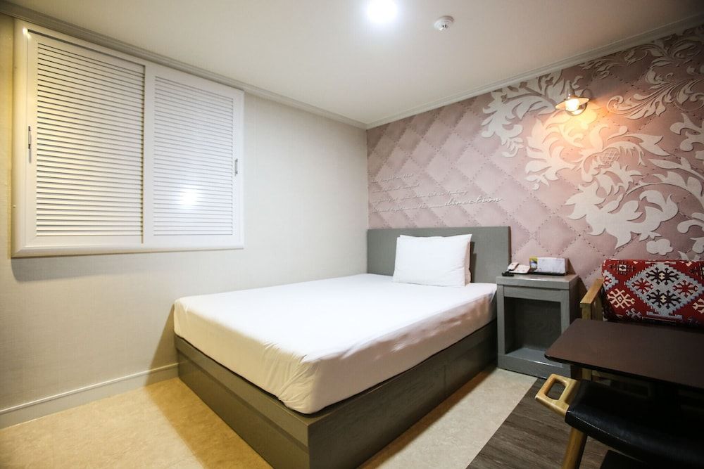 Sillim Cool Room (Standard Room A (Free viewing of Netf)