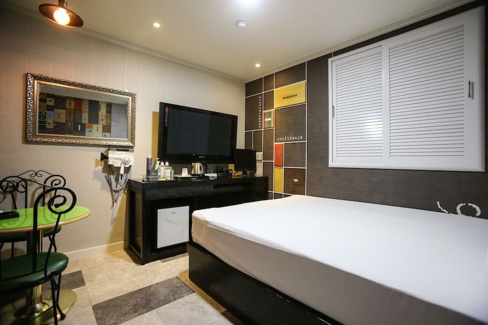 Sillim Cool Room (Standard Room B (Free viewing of Netf) 2