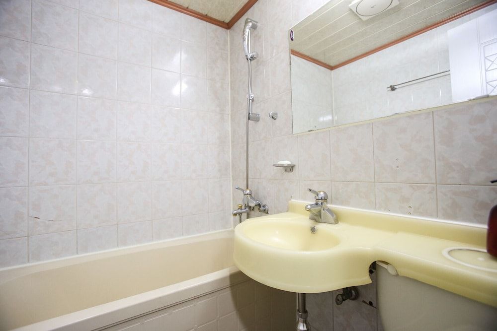 Sillim Cool Room (Standard Room A (Free viewing of Netf) 12