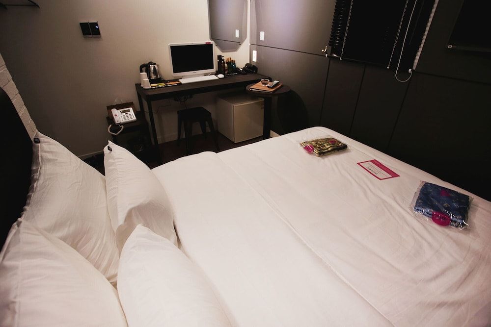 undefined Yaja Gangnam Nonhyeon 9