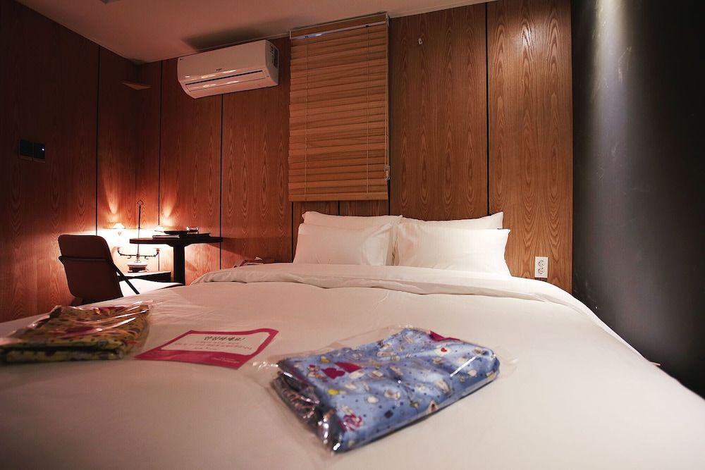 Yaja Gangnam Nonhyeon Room (Premium) 4