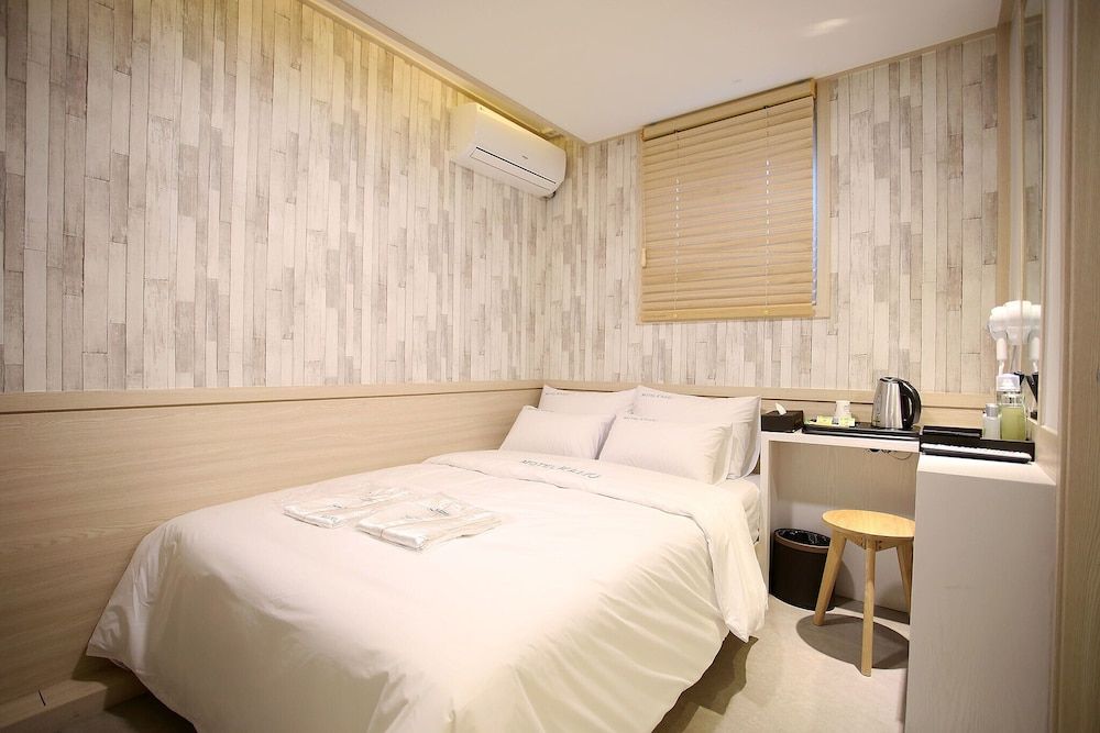 Mia Kanu Room (Standard Room) 4