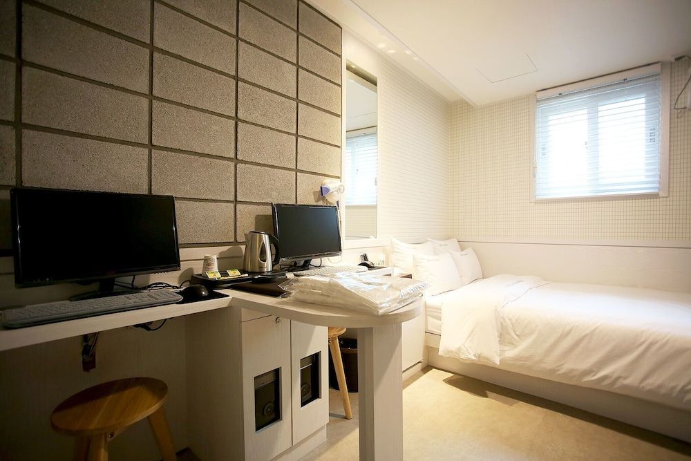 Mia Kanu Room (Special Room) 8