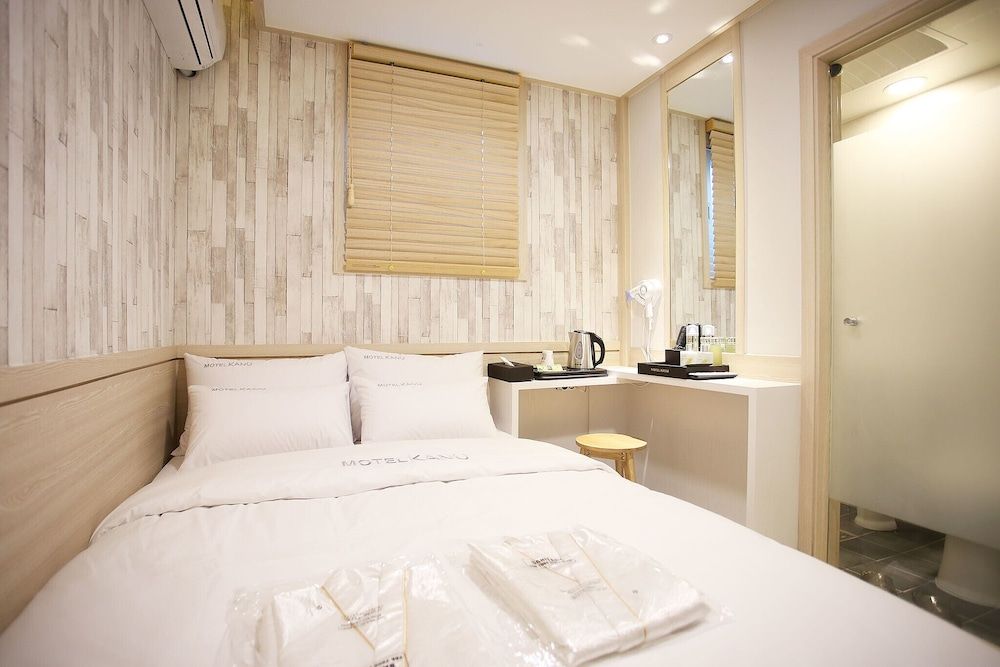 Mia Kanu Room (Standard Room) 5