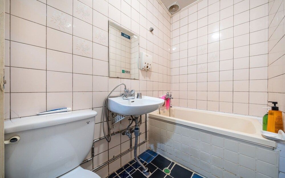 undefined Geumho Seojung Motel 9