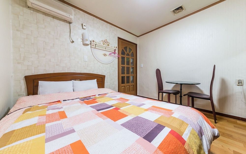 undefined Hapjeong Seowonjang 6