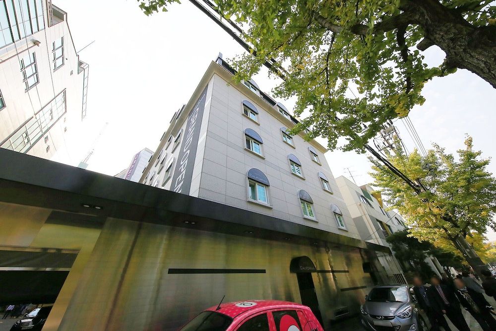 undefined Samsung California 4