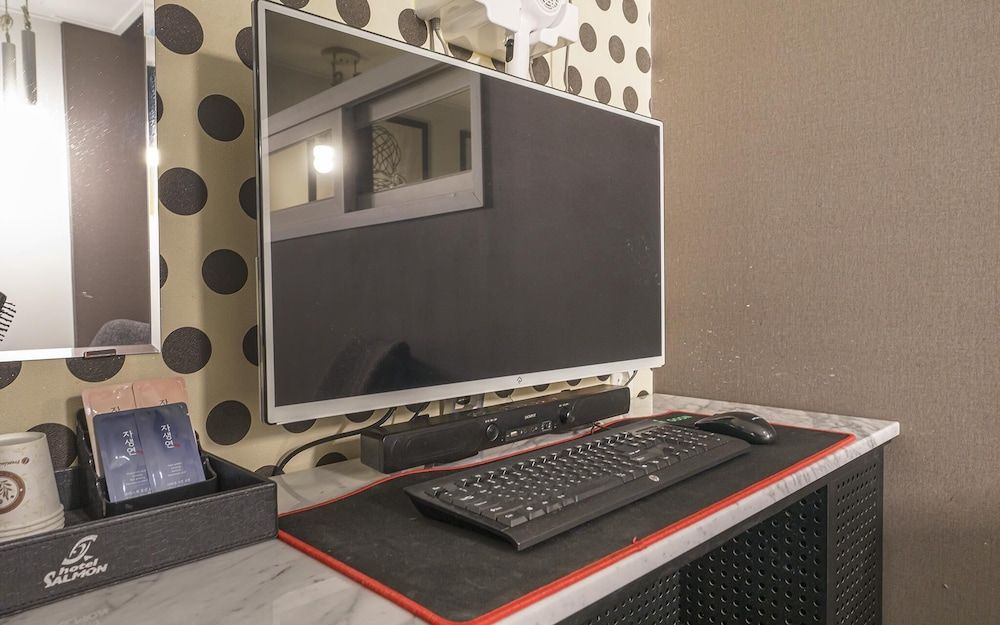 Sangbong Salmon Room (Suite - RTX 2060 1PC (Disney Plus ava) 7