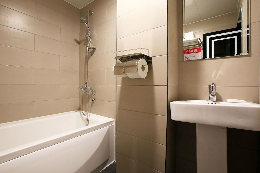 Wolgok Galaxy 2 Room (Standard B) 16