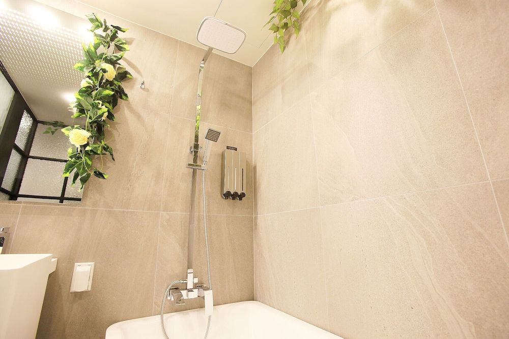 Sincheon Lavieen Hotel Room (Deluxe (Netflix)) 7